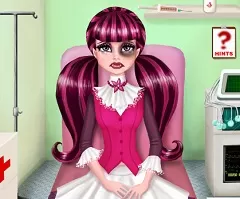 Monster High Games, Draculaura First Aid, Games-kids.com