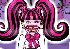 Monster High Games, Draculauras Perfect Teeth, Games-kids.com