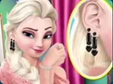 Frozen  Games, Elsa First Earing Trying, Games-kids.com