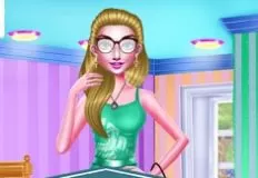 Girl Games, Emma Bedchamber Makeover, Games-kids.com