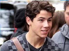 Celebrities Games, Smiling Nick Jonas, Games-kids.com