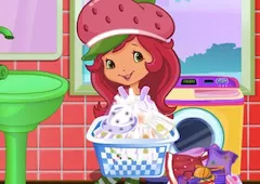 Strawberry Shortcake Games, Strawberry Shortcake Clothes Washing, Games-kids.com