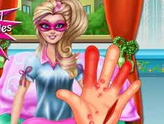 Barbie Games, Super Barbie Hand Injury, Games-kids.com